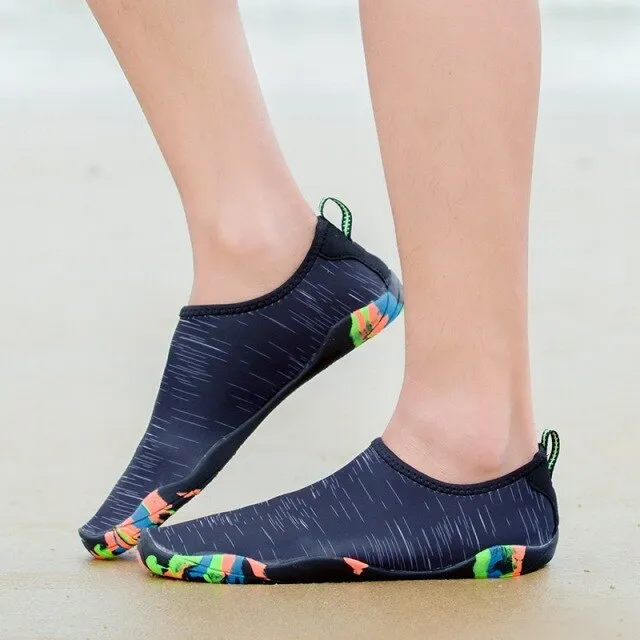 Water shoes swimming shoes lovers swimming shoes beach surfing non-slip wear-resistant diving wading shoes