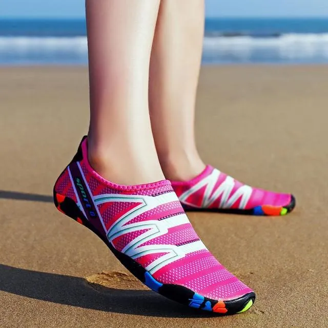 Water shoes swimming shoes lovers swimming shoes beach surfing non-slip wear-resistant diving wading shoes
